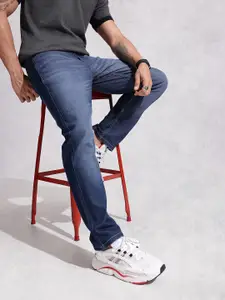 WROGN Men Relaxed Fit Light Fade Stretchable Jeans