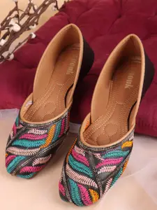 Anouk Women Embellished Ethnic Mojaris Flats