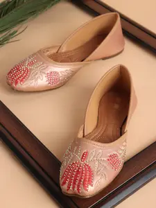 Anouk Women Embellished Ethnic Mojaris Flats