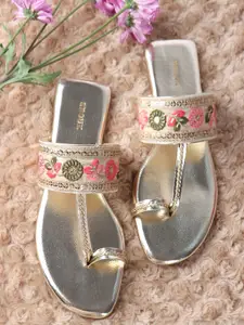 Anouk Women Embellished Ethnic One Toe Flats