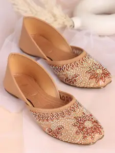 Anouk Women Embellished Ethnic Mojaris Flats