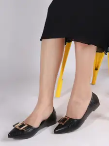 DressBerry Women Textured Mojaris with Bows Flats