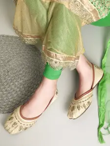 XE Looks Women Ethnic Fashion with Embroidered Mojaris