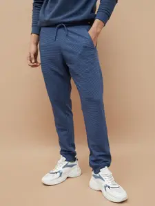 Fame Forever by Lifestyle Men Slim Fit Mid Rise Joggers