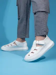 The Roadster Lifestyle Co Men Casual Roman Sandal