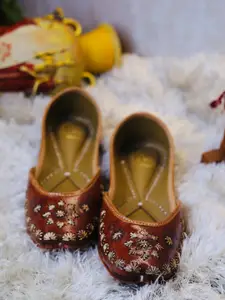 LORYPHILORY Women Embroidered Slides