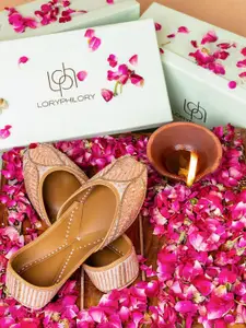 LORYPHILORY Women Embellished Mojaris Flats