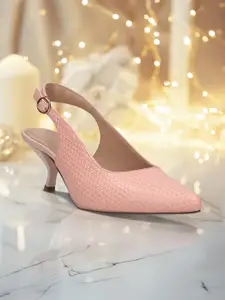 BAGATT Women Textured Pointed Toe Kitten Pumps