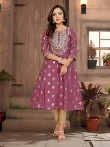 Rangita Women Embroidered Kurta