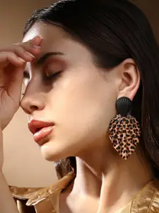 SOHI Gold-Plated Contemporary Pleated-Shell Drop Earrings