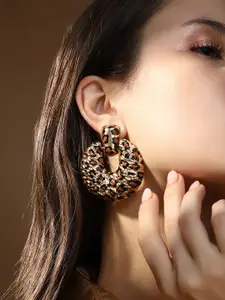 SOHI Gold-Plated Circular Wildstroke Drop Earrings