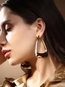 SOHI Gold-Plated Triangular Hoop Earrings
