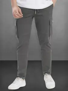 DIVISIVE Men Cotton Relaxed Straight Leg Easy Wash Cargos Trousers