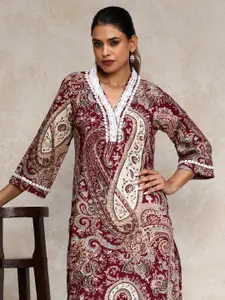 Varanga Paisley Printed Cotton V-Neck Straight Kurta