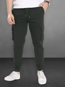 DIVISIVE Men Carrot Easy Wash Cargos Trousers