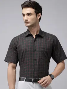 Van Heusen Custom Fit Checked Pure Cotton Formal Shirt