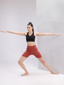 HRX by Hrithik Roshan Women Mid-Rise Rapid-Dry Yoga Shorts