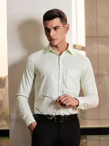 INVICTUS Men Premium Slim Fit Tartan Checked Spread Collar Cotton Formal Shirt