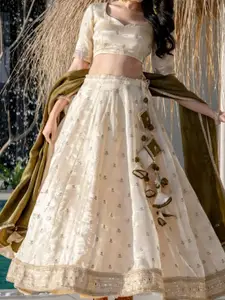 HOUSE OF JAMOTI Floral Embroidered Ready to Wear Lehenga & Blouse With Dupatta