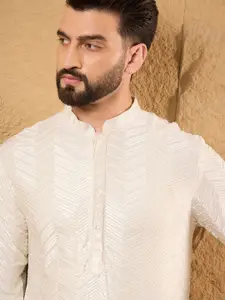 House of Pataudi Chevron Embroidered Straight Kurta
