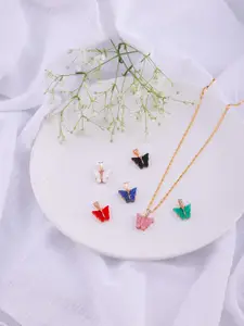 DressBerry Set Of 6 Gold-Plated Pendants With Chains