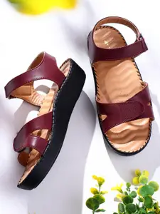 TRASE Women Synthetic Leather Flatform Sandals
