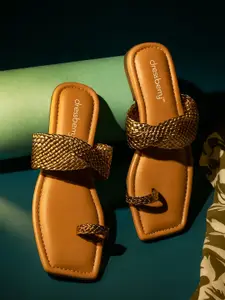 DressBerry Women Textured One Toe Flats