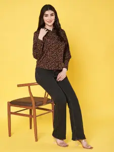 ANVI Be Yourself Women Comfort Fit Abstract Printed Spread Collar Casual Shirt