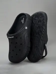 Koburg Men Self Design Clogs