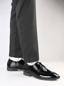 INVICTUS Men Round Toe Formal Derbys