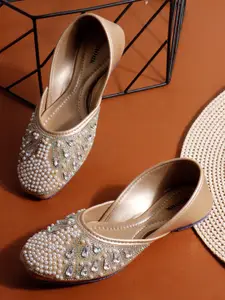 Anouk Women Embellished Mojaris Flats