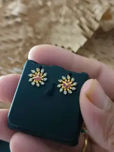 niva fashion Circular Studs Earrings