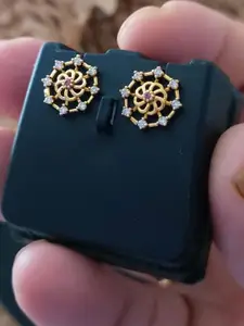 niva fashion Circular Studs Earrings