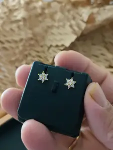 niva fashion Star Shaped Studs Earrings