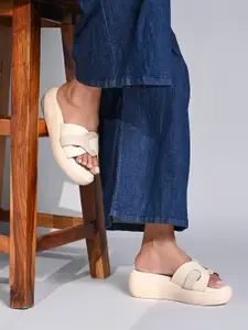 CAI Women Cream Interlock Platform