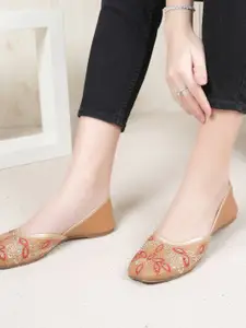 Anouk Women Embellished Slip-On Mojaris