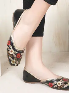 Anouk Women Embellished Ethnic Mojaris Flats