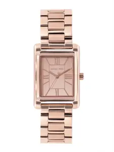 Michael Kors Women Essex Bracelet Style Straps Analogue Watch MK4905I