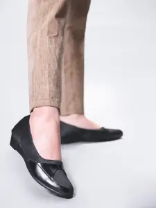 TRYME Women  Solid Synthetic  Regular Wedge Sandals