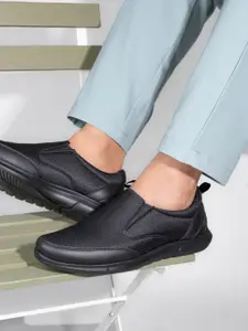 The Roadster Lifestyle Co Men Comfort Shoes