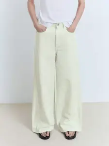 MANGO Women Regular Fit Mid-Rise Colored Jeans