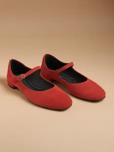 Lino Perros Women Solid Flats