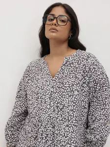 The Roadster Lifestyle Co. Plus Size Floral Print Top