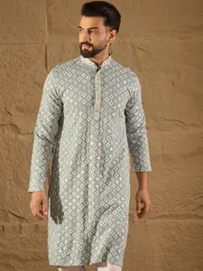 House of Pataudi Men Embroidered Straight Kurta