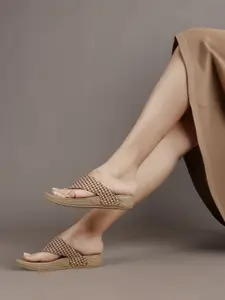 Carlton London sports Women Printed T-Strap Flats