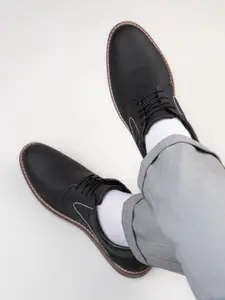 The Roadster Lifestyle Co. Men Round Toe Lace Ups Casual Shoes