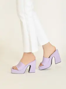 TRYME Women Solid Block Sandals