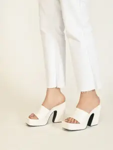 TRYME Women Solid Square Toe Block Heels Sandals