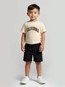 max Boys Regular Fit Knee Length Shorts