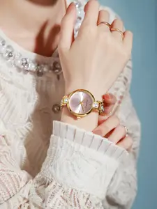 GIORDANO Women Bracelet Style Analogue Watch GZ-60088-22